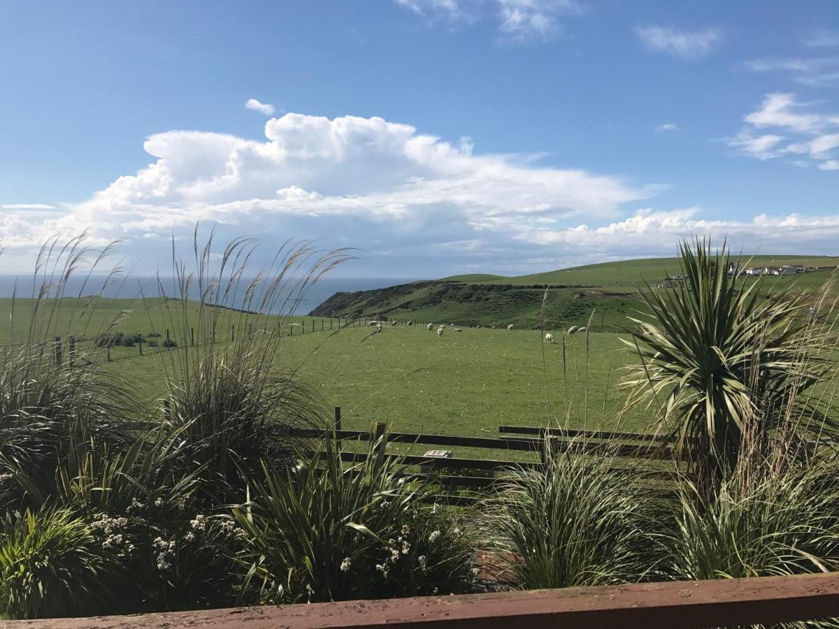 Lodge Cabin With Fabulous Views - Farm Holiday ストランラー エクステリア 写真